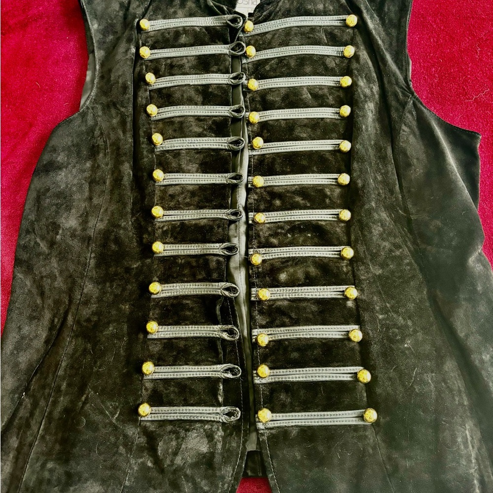 Etosha ladies, leather vest with gold buttons size 14
